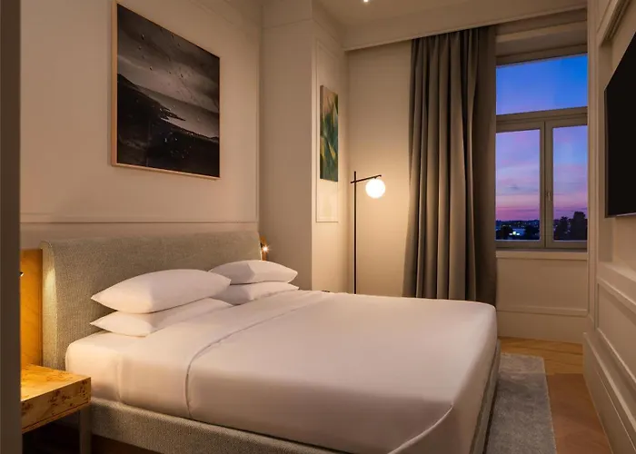 Hyatt Regency Szálloda