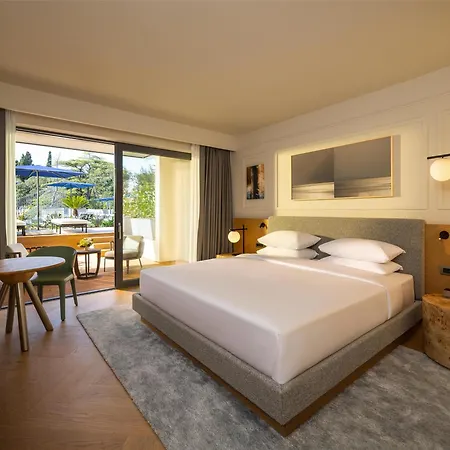 Hyatt Regency 5*
