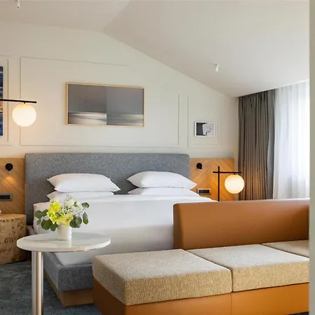 Hyatt Regency Отель 5*