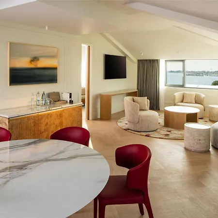 Hyatt Regency Отель