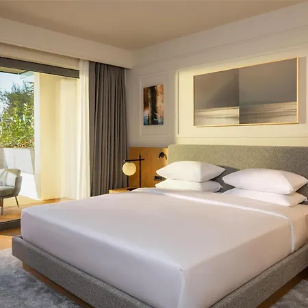 Hyatt Regency 5*