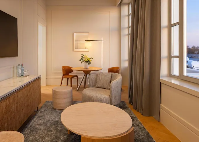 Hyatt Regency מלון