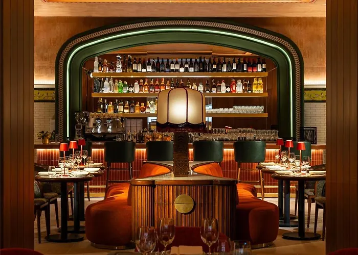 Hyatt Regency מלון 5*